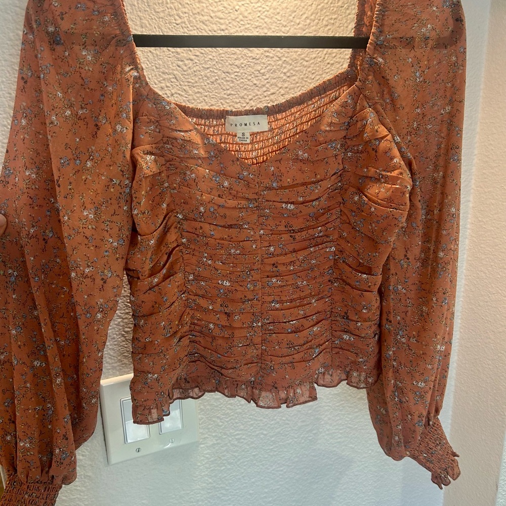 Promesa Floral Ruched Rust Blouse - Picture 2 of 6
